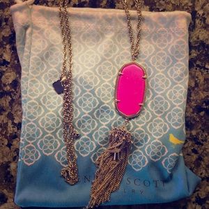 Kendra Scott “rayne” pendant necklace - magenta